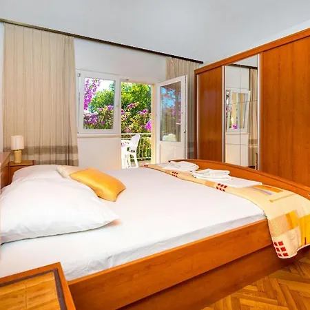 Ferienhaus Fuer 8 Personen Ca 100 Qm In Orebic, Dalmatien Sueddalmatien Orebić