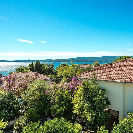 Ferienhaus Fuer 8 Personen Ca 100 Qm In Orebic, Dalmatien Sueddalmatien Prázdninový dům